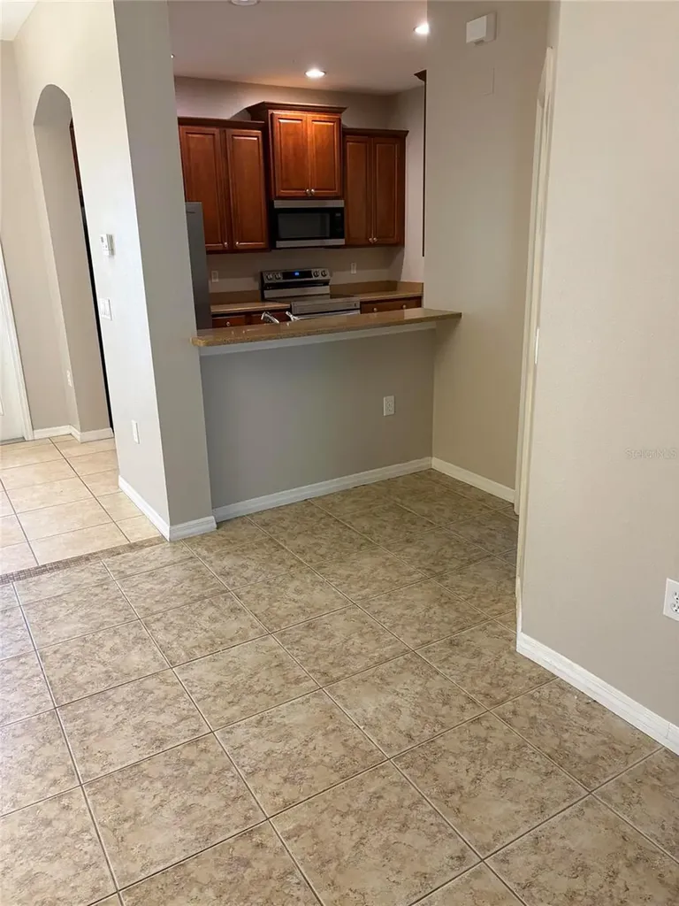 8520 Broken Willow Court Tampa FL 33647