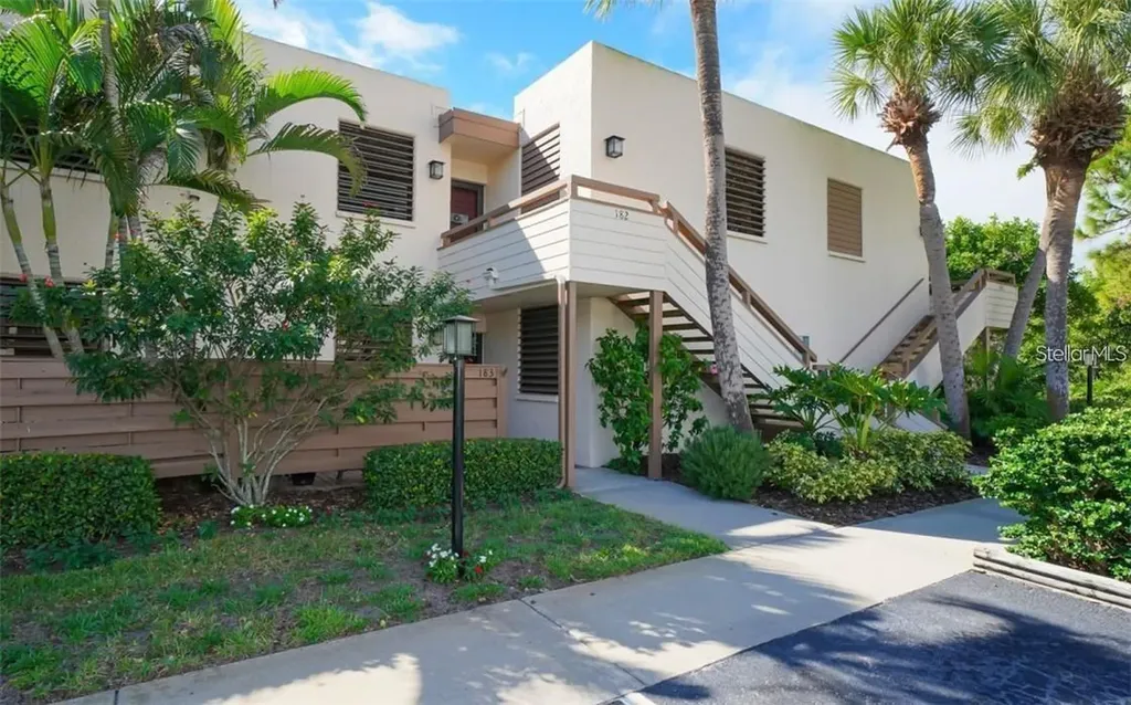 183 Pineneedle Drive Bradenton FL 34210