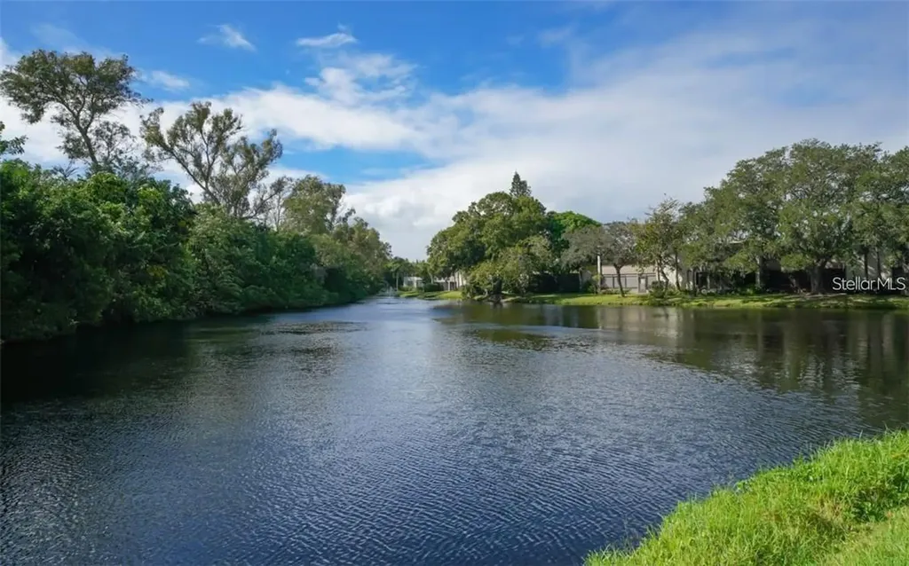 183 Pineneedle Drive Bradenton FL 34210