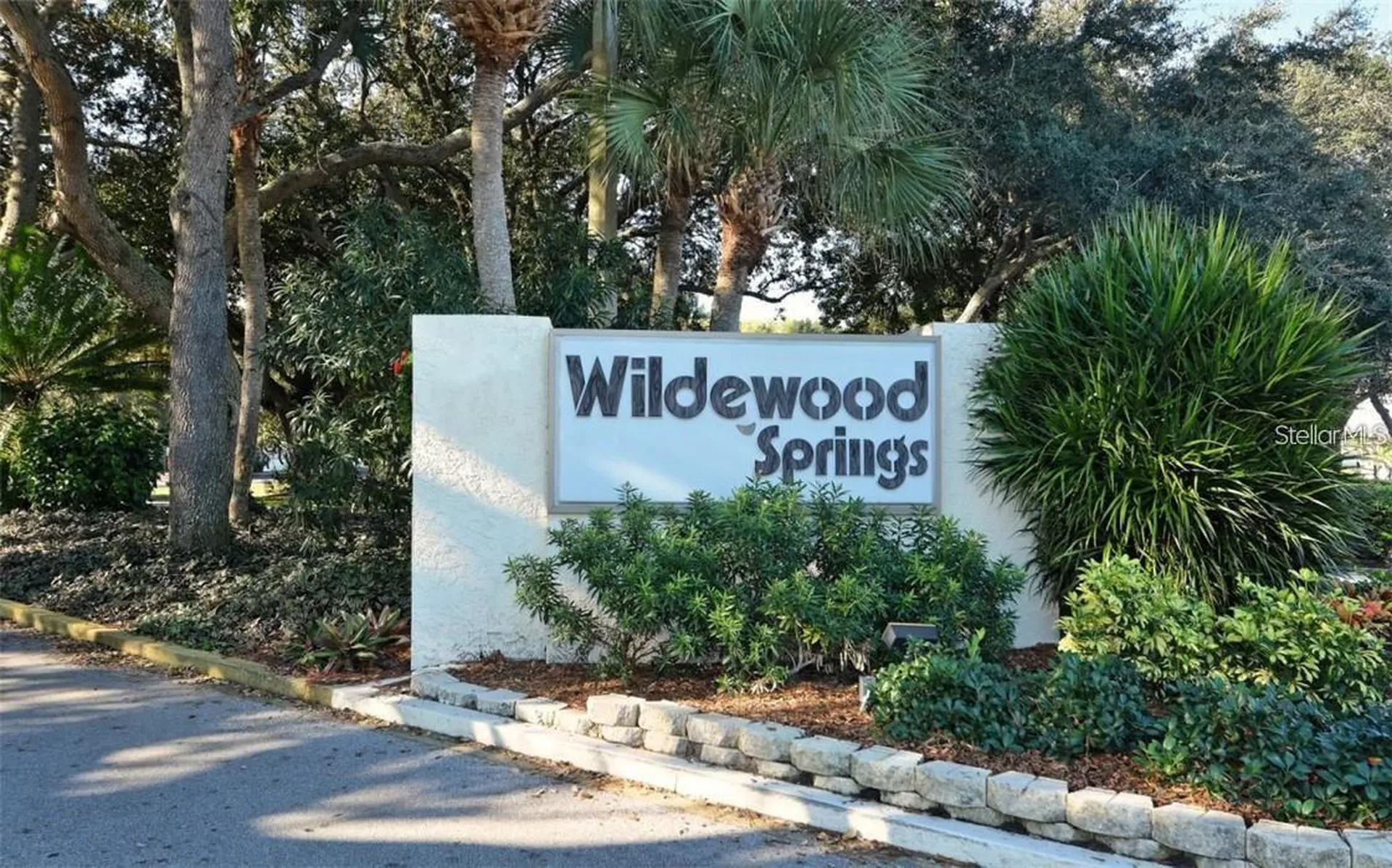 183 Pineneedle Drive Bradenton FL 34210