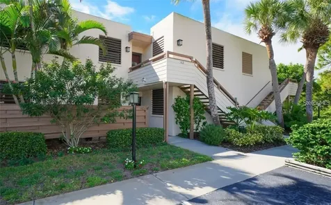 183 Pineneedle Drive Bradenton FL 34210