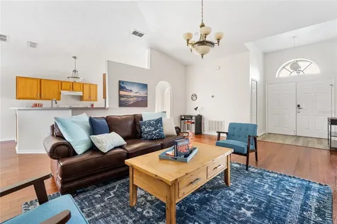 454 Whitby Street Davenport FL 33897