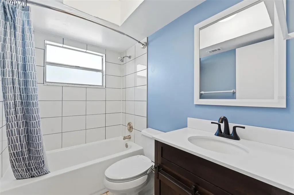 669 52nd Avenue S St Petersburg FL 33705