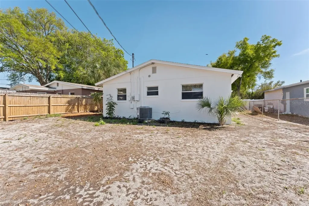 669 52nd Avenue S St Petersburg FL 33705