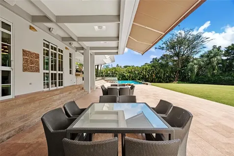 9 Castaña Street Guaynabo PR 00968