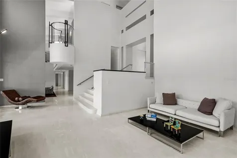 9 Castaña Street Guaynabo PR 00968