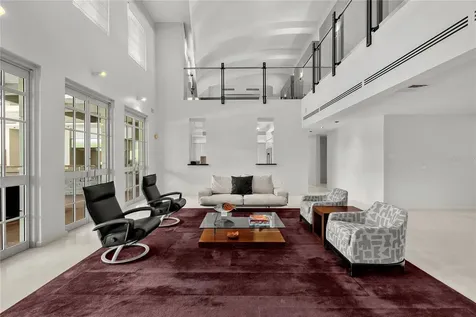 9 Castaña Street Guaynabo PR 00968