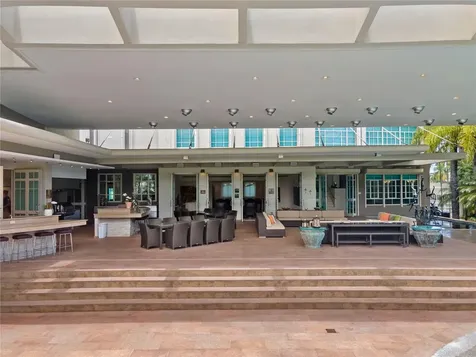 9 Castaña Street Guaynabo PR 00968