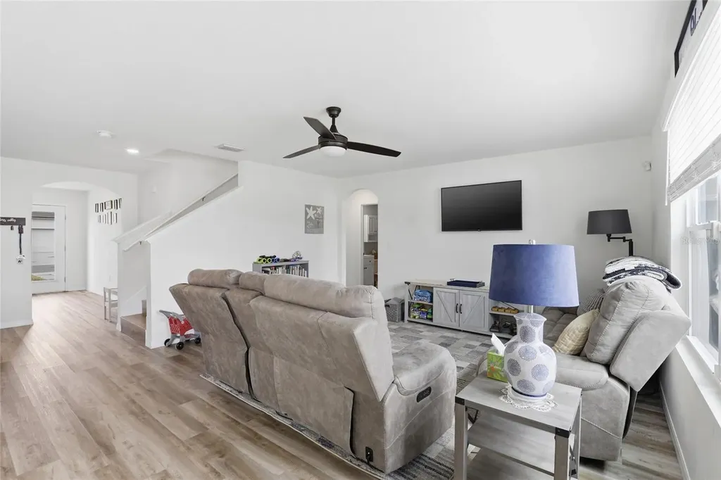 879 NW 251st Drive Newberry FL 32669