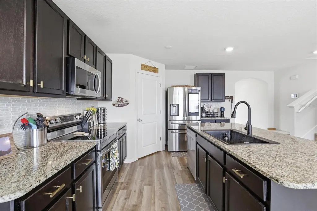 879 NW 251st Drive Newberry FL 32669