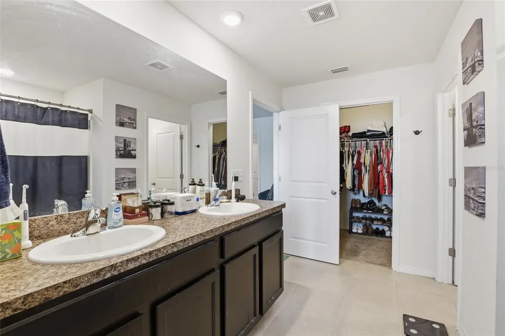 879 NW 251st Drive Newberry FL 32669