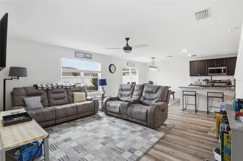 879 NW 251st Drive Newberry FL 32669