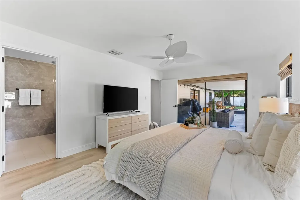 5233 Jennifer Place Orlando FL 32807
