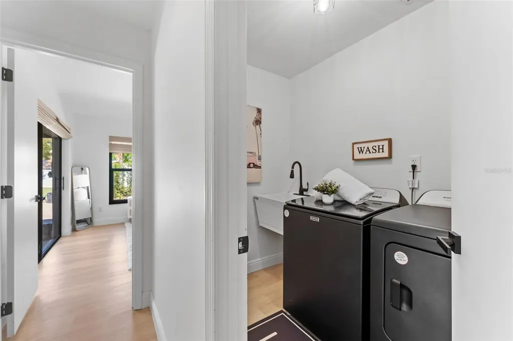 5233 Jennifer Place Orlando FL 32807