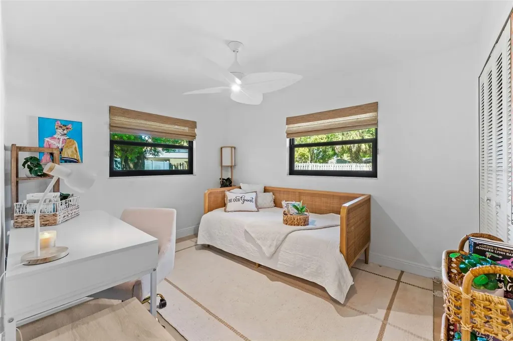 5233 Jennifer Place Orlando FL 32807