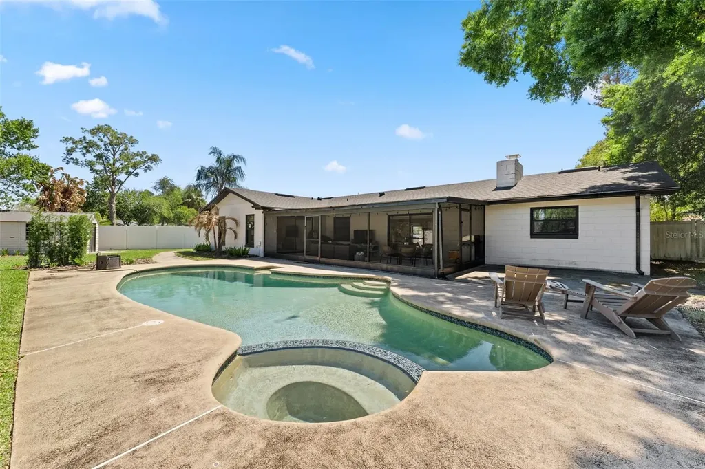 5233 Jennifer Place Orlando FL 32807