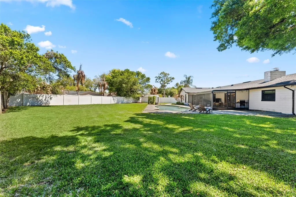 5233 Jennifer Place Orlando FL 32807