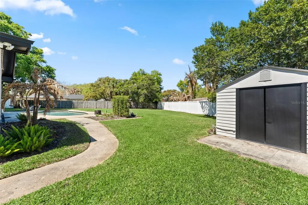 5233 Jennifer Place Orlando FL 32807