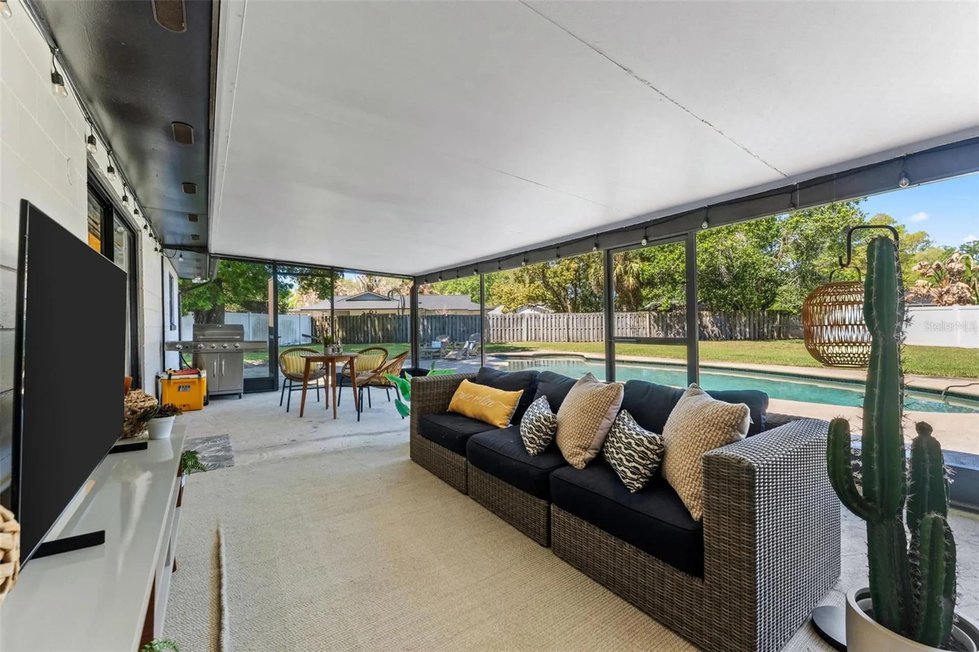 5233 Jennifer Place Orlando FL 32807