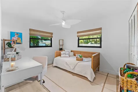 5233 Jennifer Place Orlando FL 32807