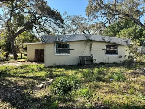 7921 Lakeshore Drive Tampa FL 33604