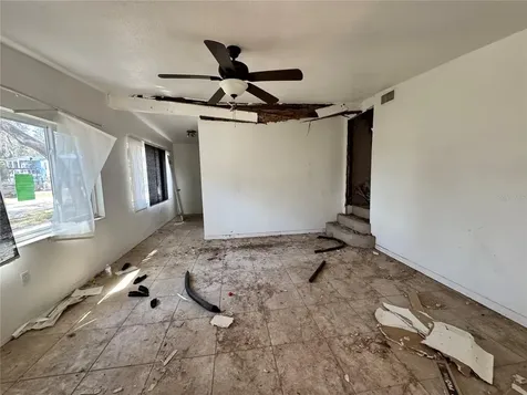 7921 Lakeshore Drive Tampa FL 33604