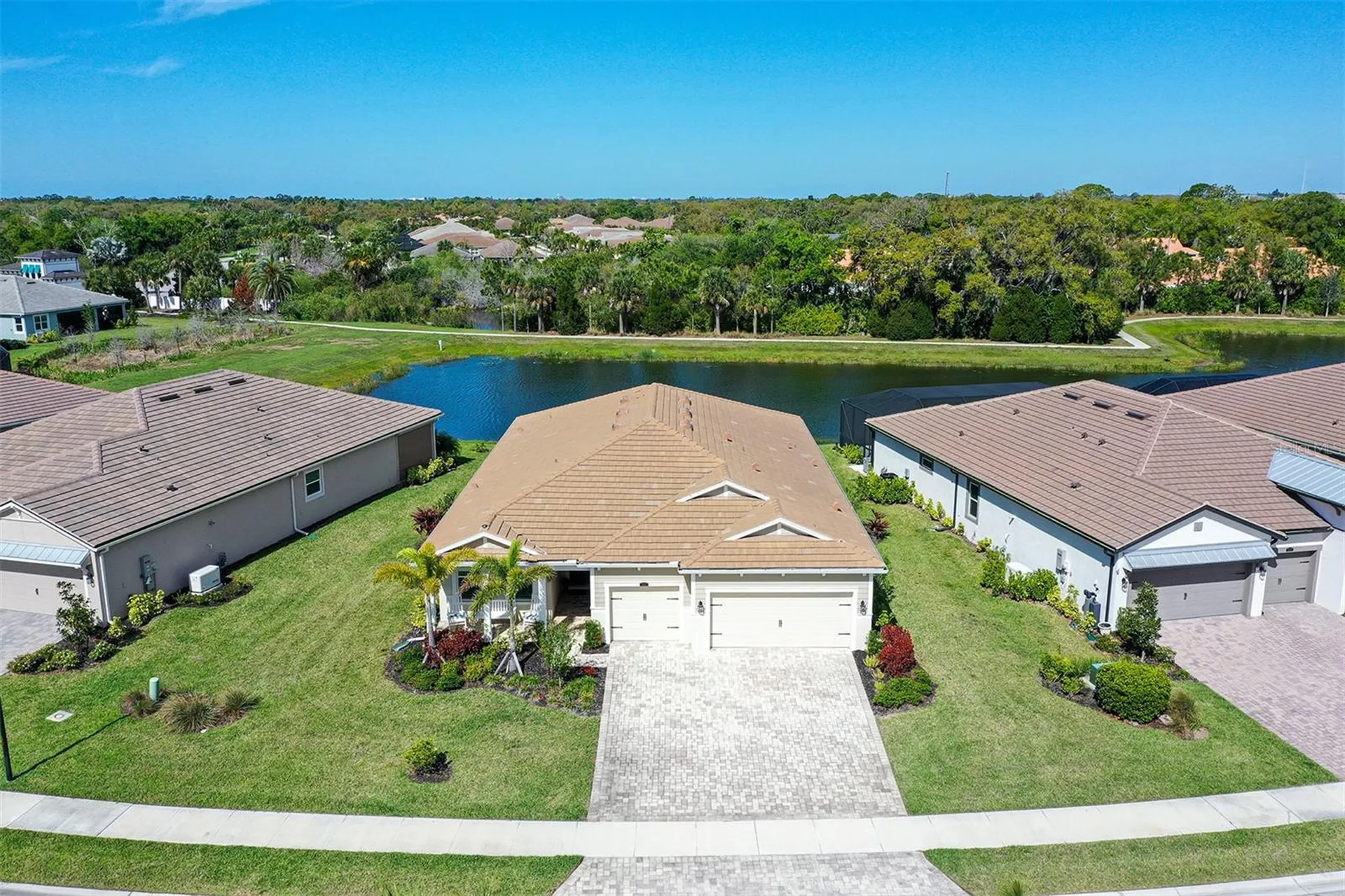 5521 Blue Water Boulevard Sarasota FL 34238