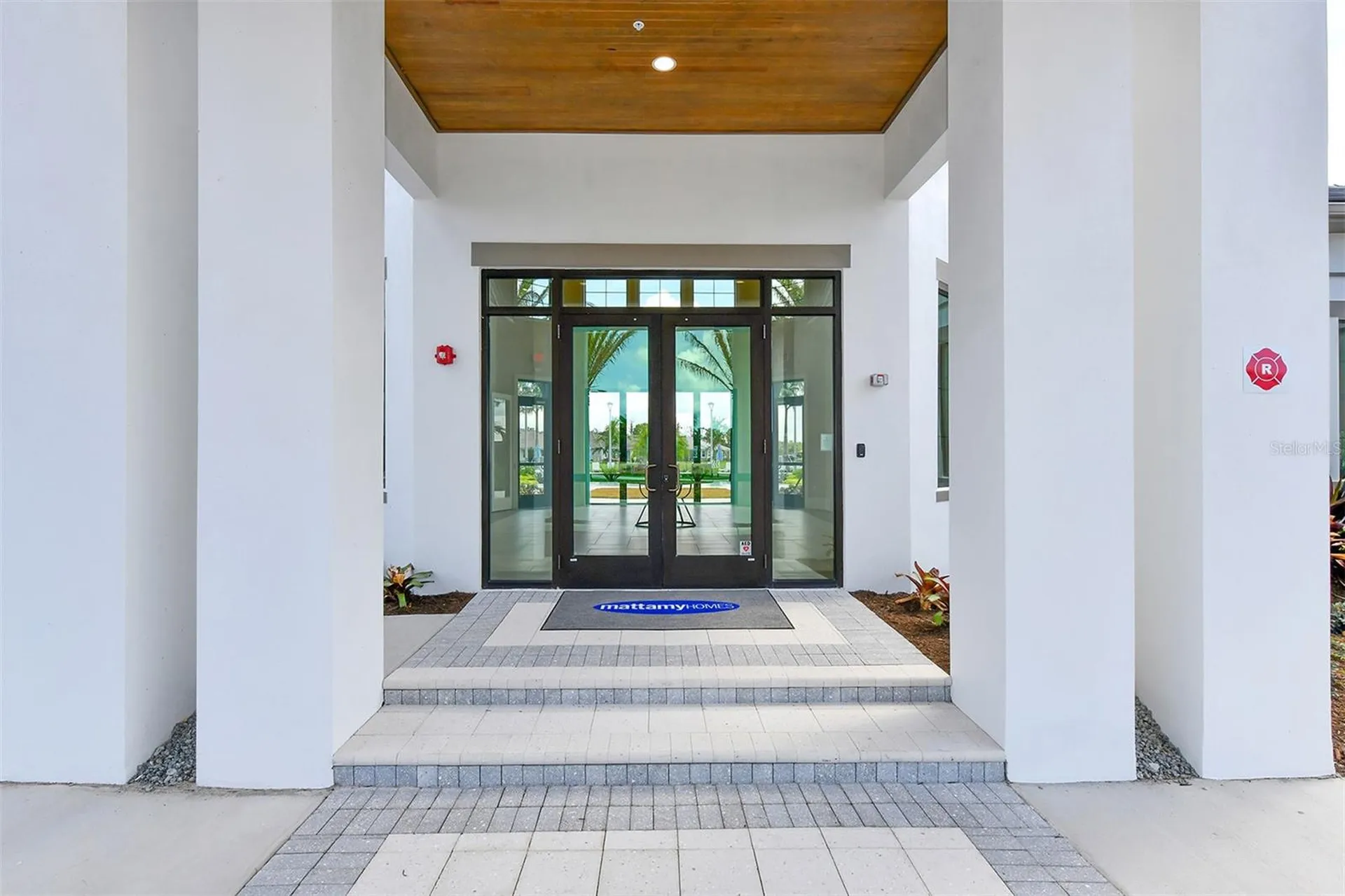 5521 Blue Water Boulevard Sarasota FL 34238