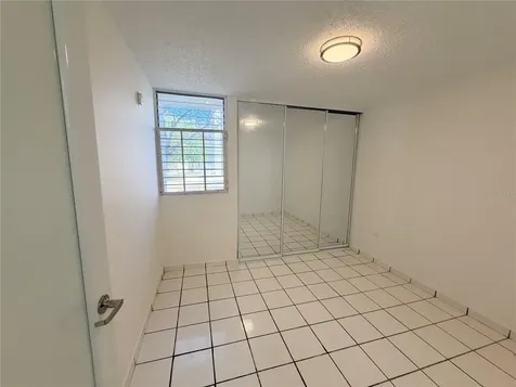 Apt. Ac-101 Cond. Turabo Clusters Caguas PR 00725
