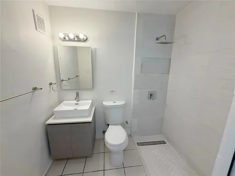 Apt. Ac-101 Cond. Turabo Clusters Caguas PR 00725