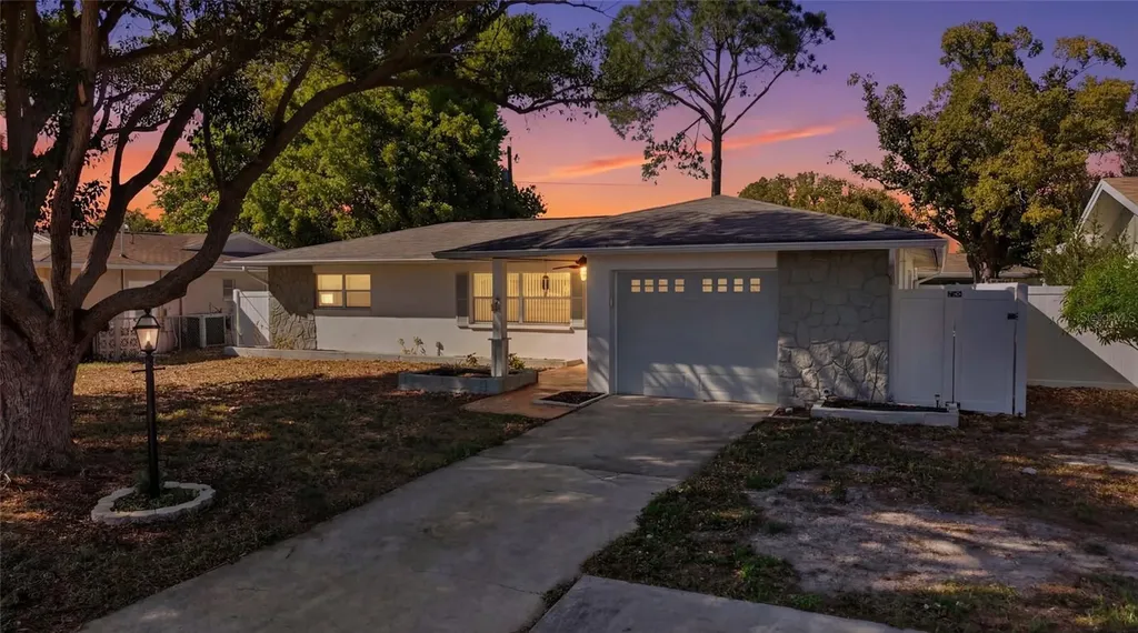 2190 Scotland Drive Clearwater FL 33763