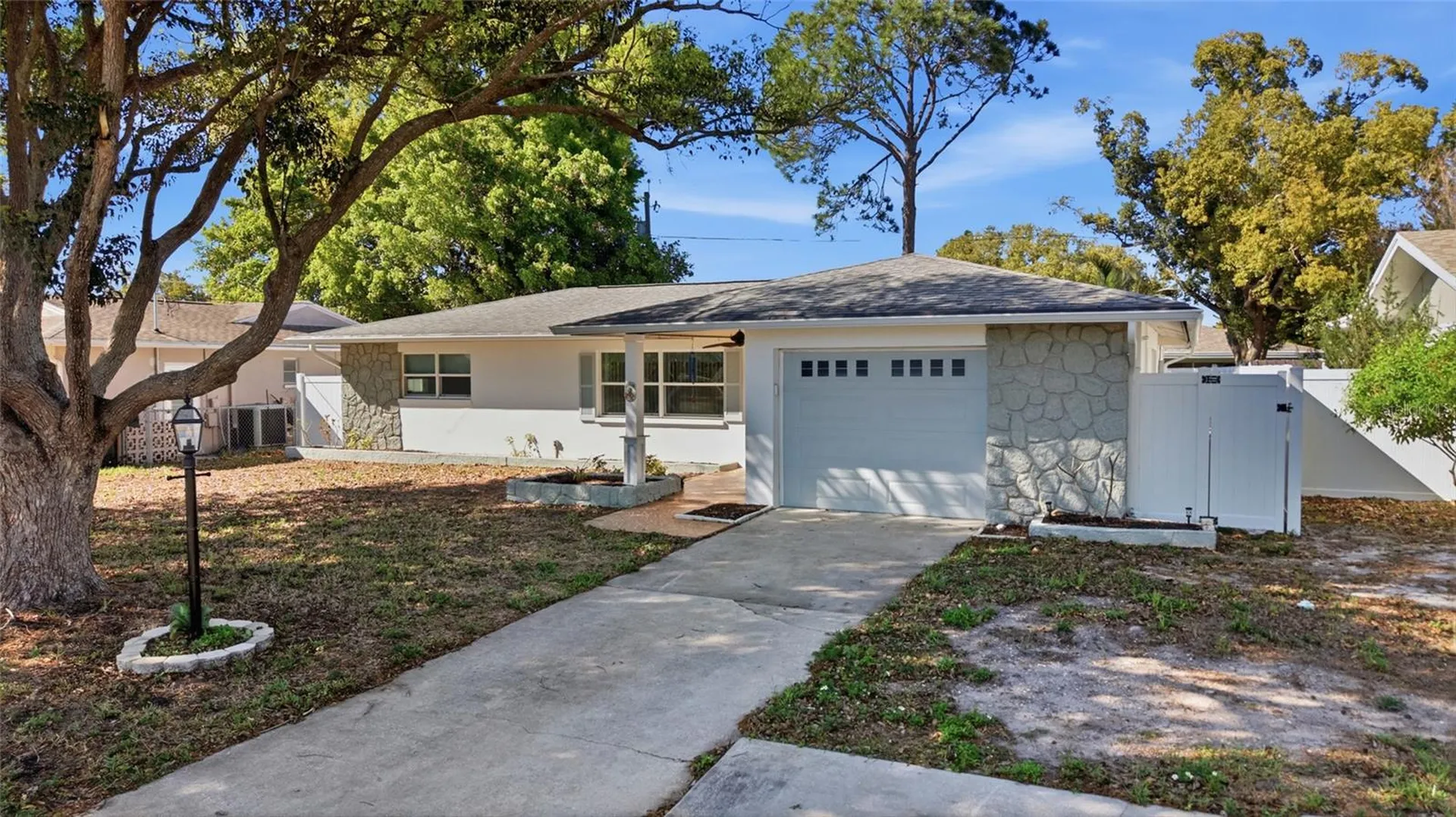 2190 Scotland Drive Clearwater FL 33763