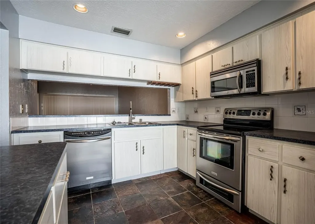 8 Huntley Court Haines City FL 33844