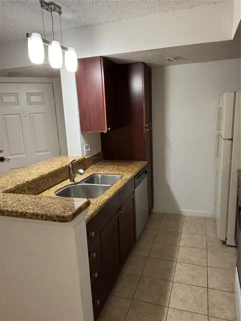 5152 Conroy Road Orlando FL 32811