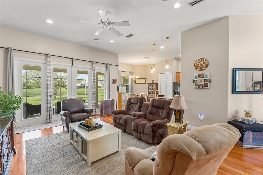 3410 Oakmont Court Kissimmee FL 34746