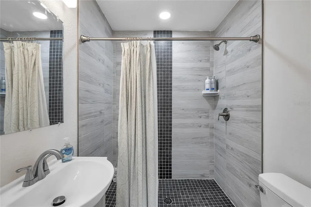 2703 18th Street S St Petersburg FL 33712