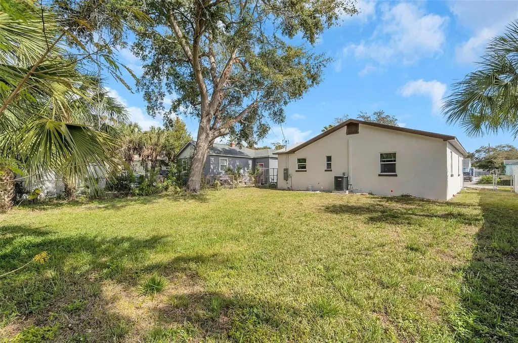 2703 18th Street S St Petersburg FL 33712