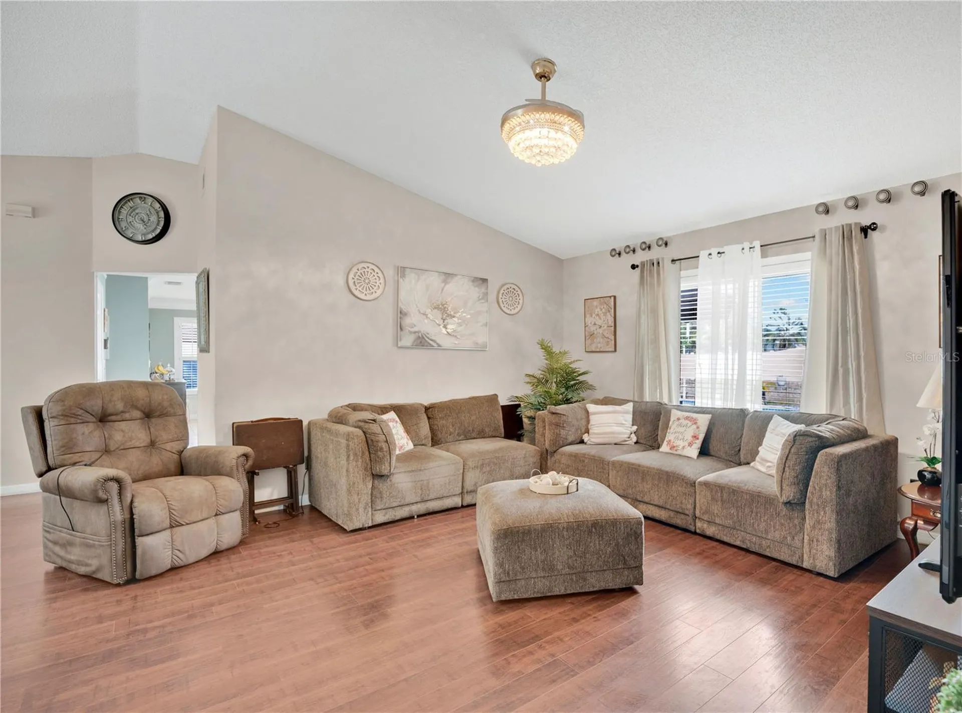 985 Hemingway Drive Deltona FL 32725