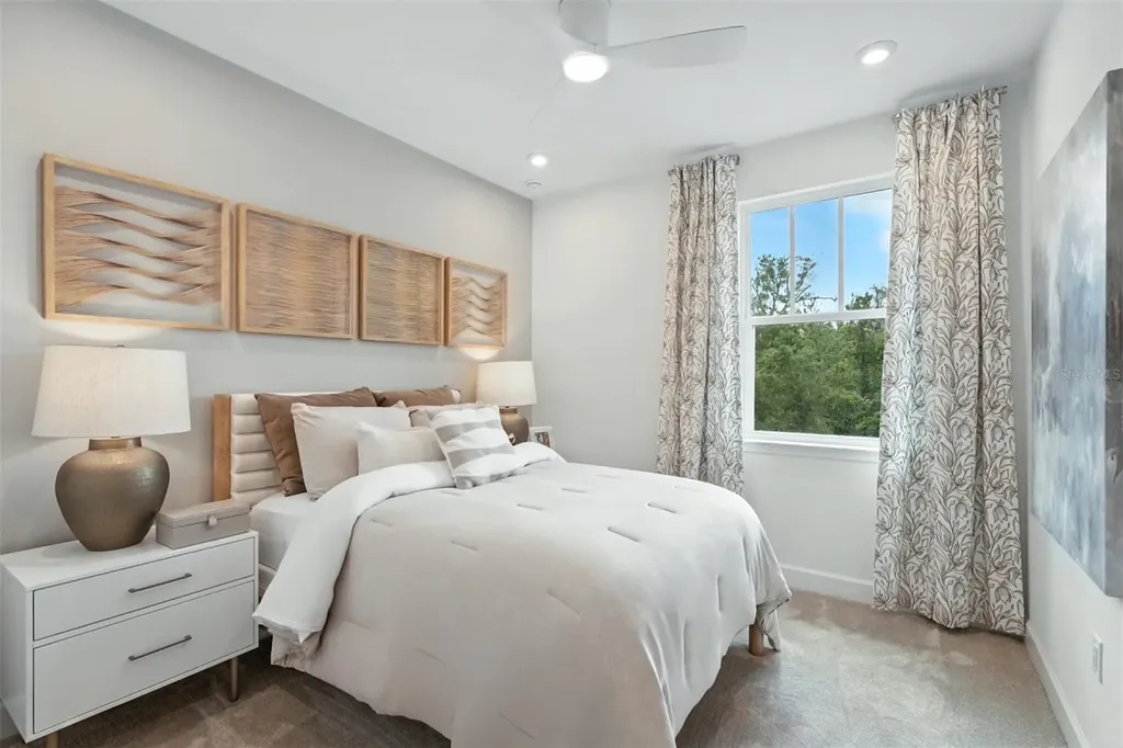 1752 Headland Loop Celebration FL 34747