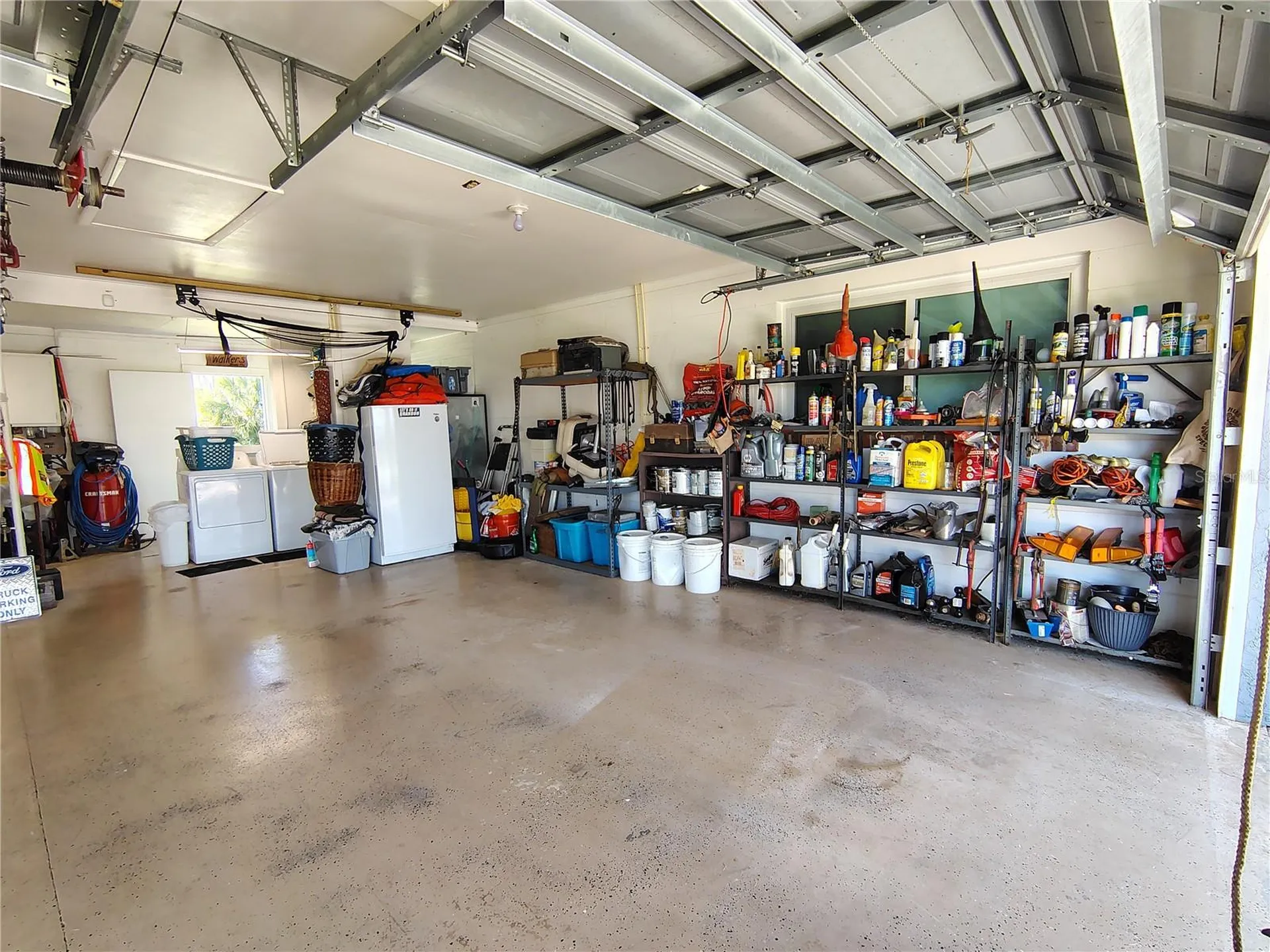 664 Cr 467 Lake Panasoffkee FL 33538