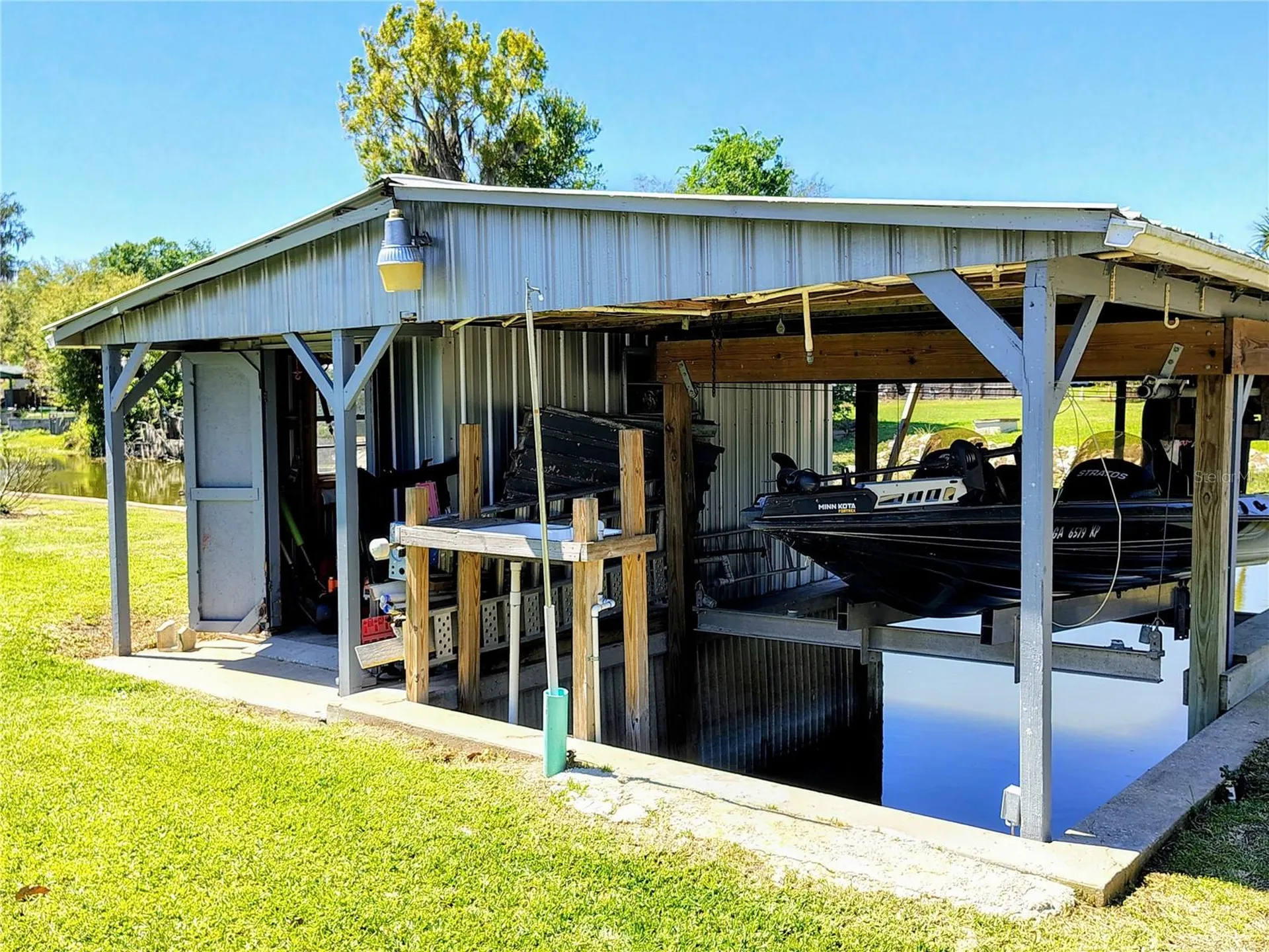 664 Cr 467 Lake Panasoffkee FL 33538