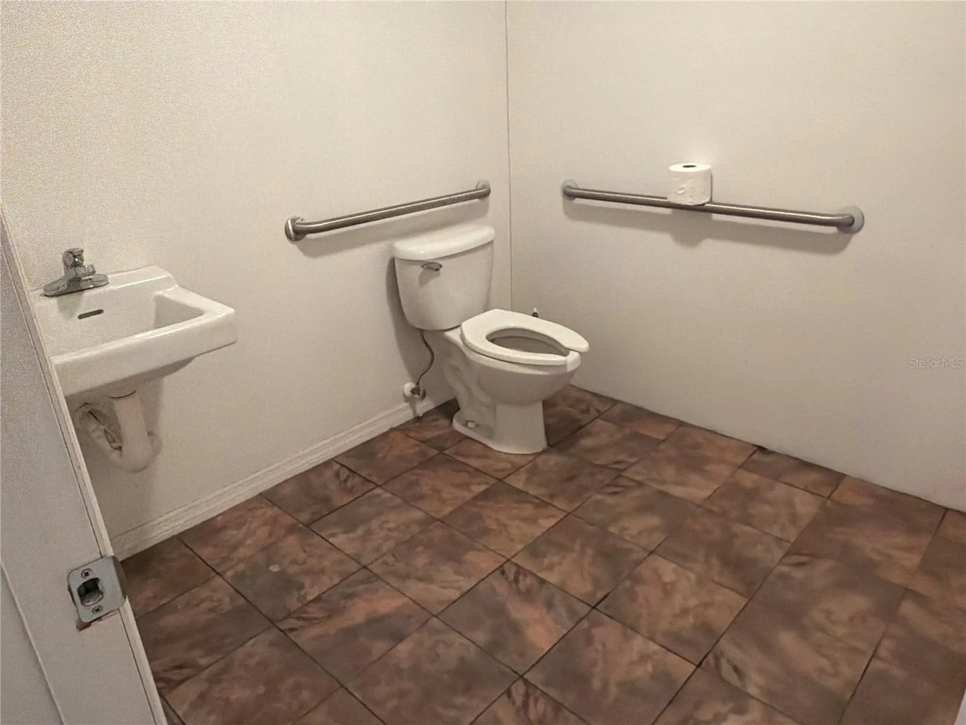 1220 Biscayne Boulevard Deland FL 32724