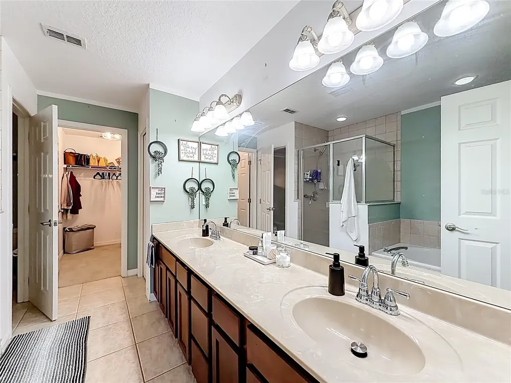 2272 Wekiva Village Lane Apopka FL 32703