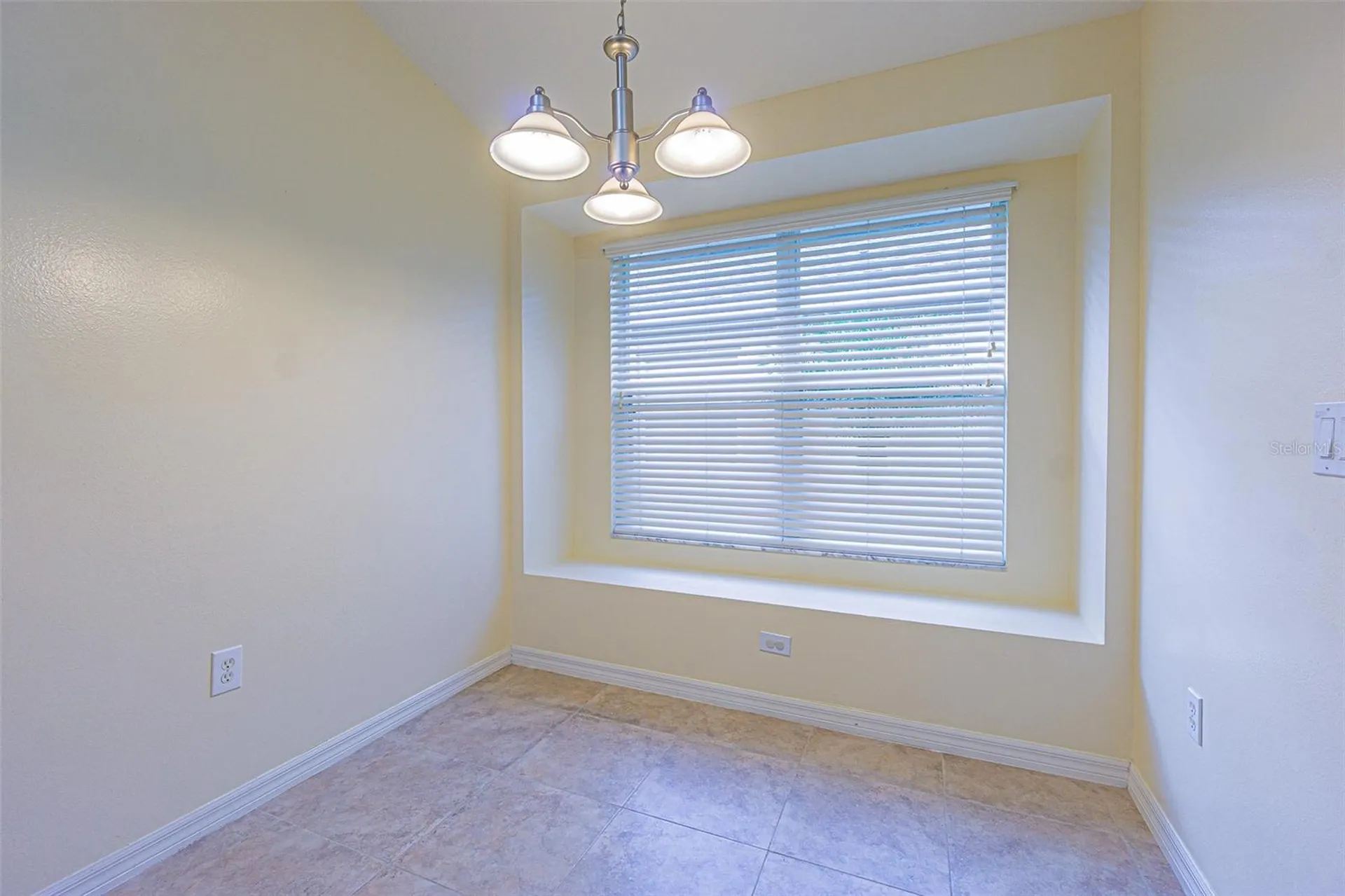 18024 Arbor Crest Drive Tampa FL 33647