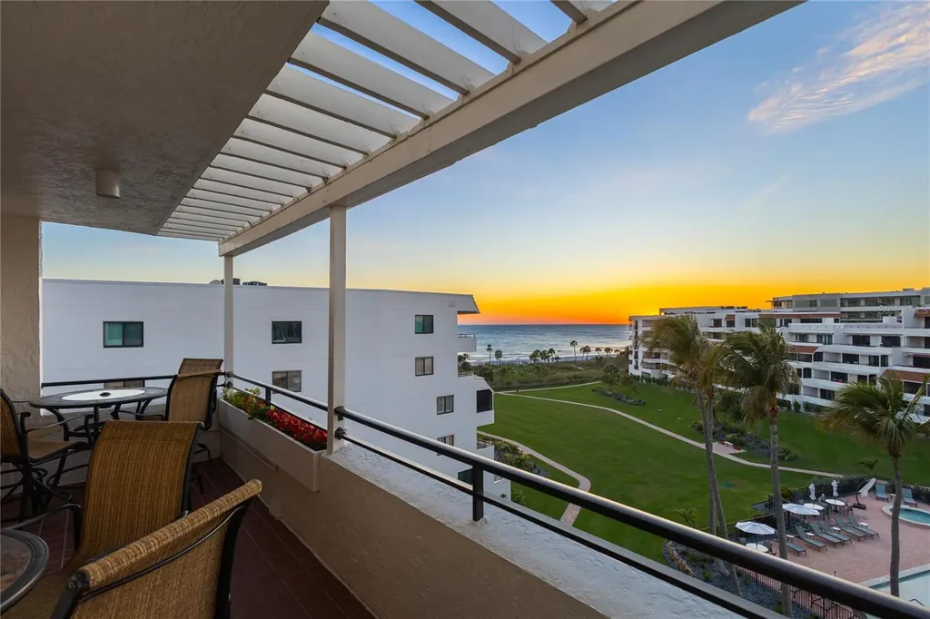 1445 Gulf Of Mexico Drive Longboat Key FL 34228