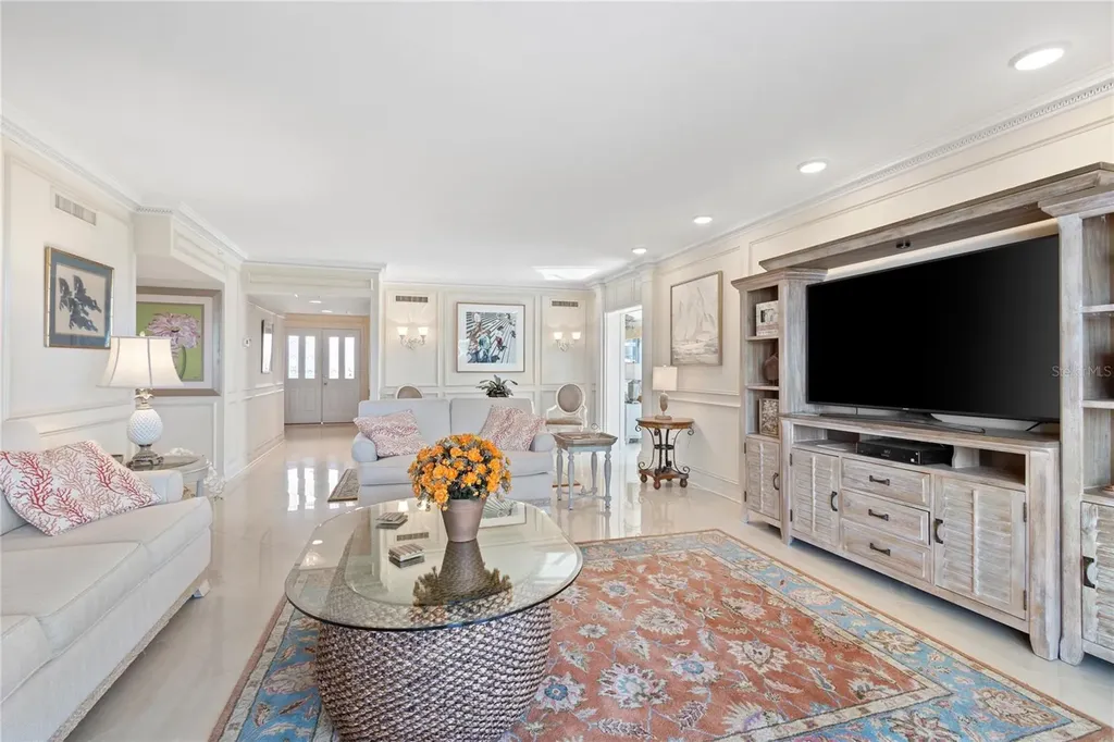 1445 Gulf Of Mexico Drive Longboat Key FL 34228