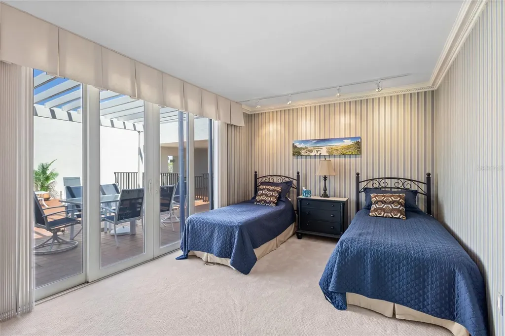 1445 Gulf Of Mexico Drive Longboat Key FL 34228