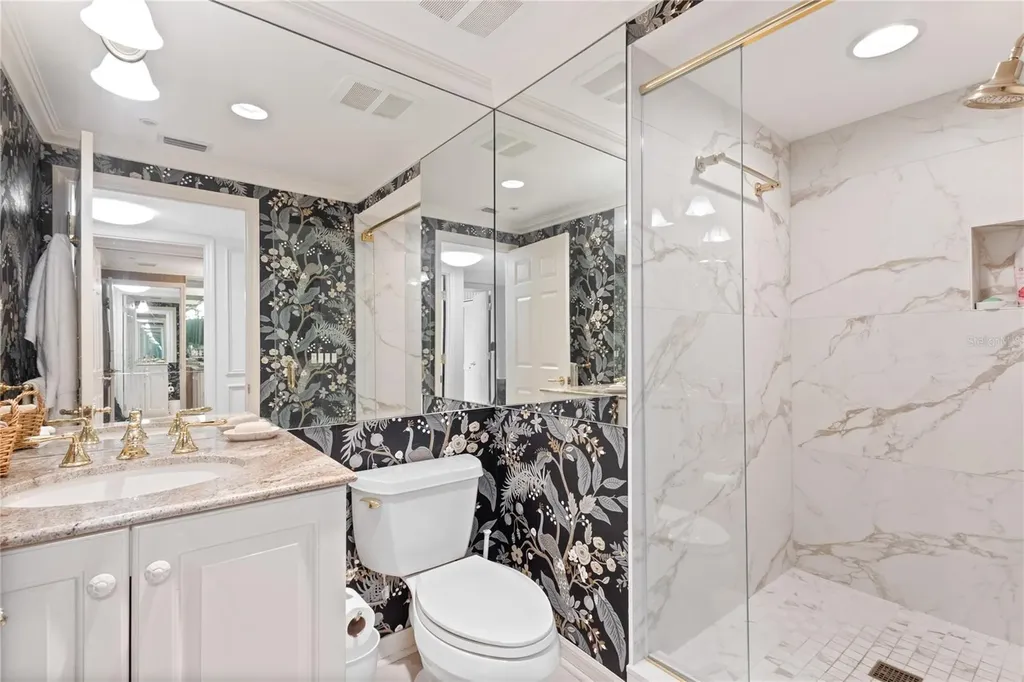 1445 Gulf Of Mexico Drive Longboat Key FL 34228