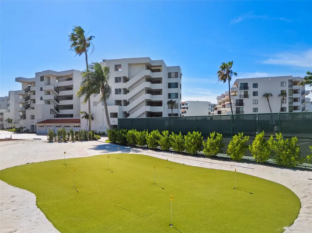 1445 Gulf Of Mexico Drive Longboat Key FL 34228
