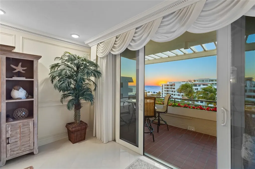 1445 Gulf Of Mexico Drive Longboat Key FL 34228